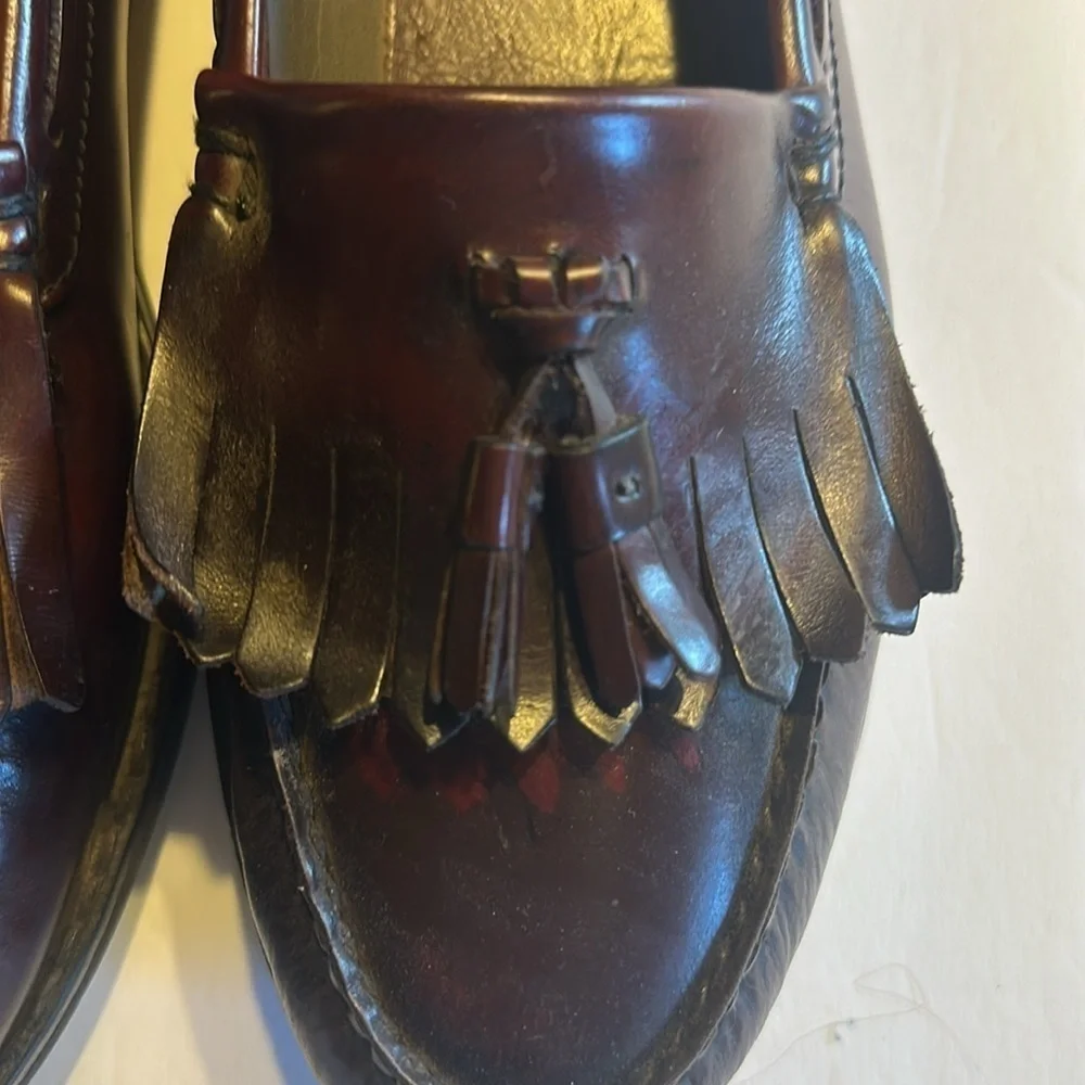 Rockport burgundy tassel Vibram sole loafers leather upper lining size 10 1/2 W